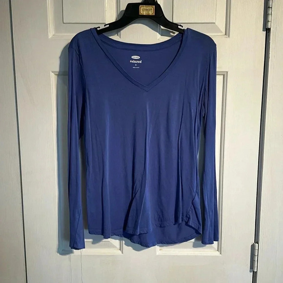Old Navy Vneck Relaxed Long Sleeve Size Medium - Picture 1 of 3